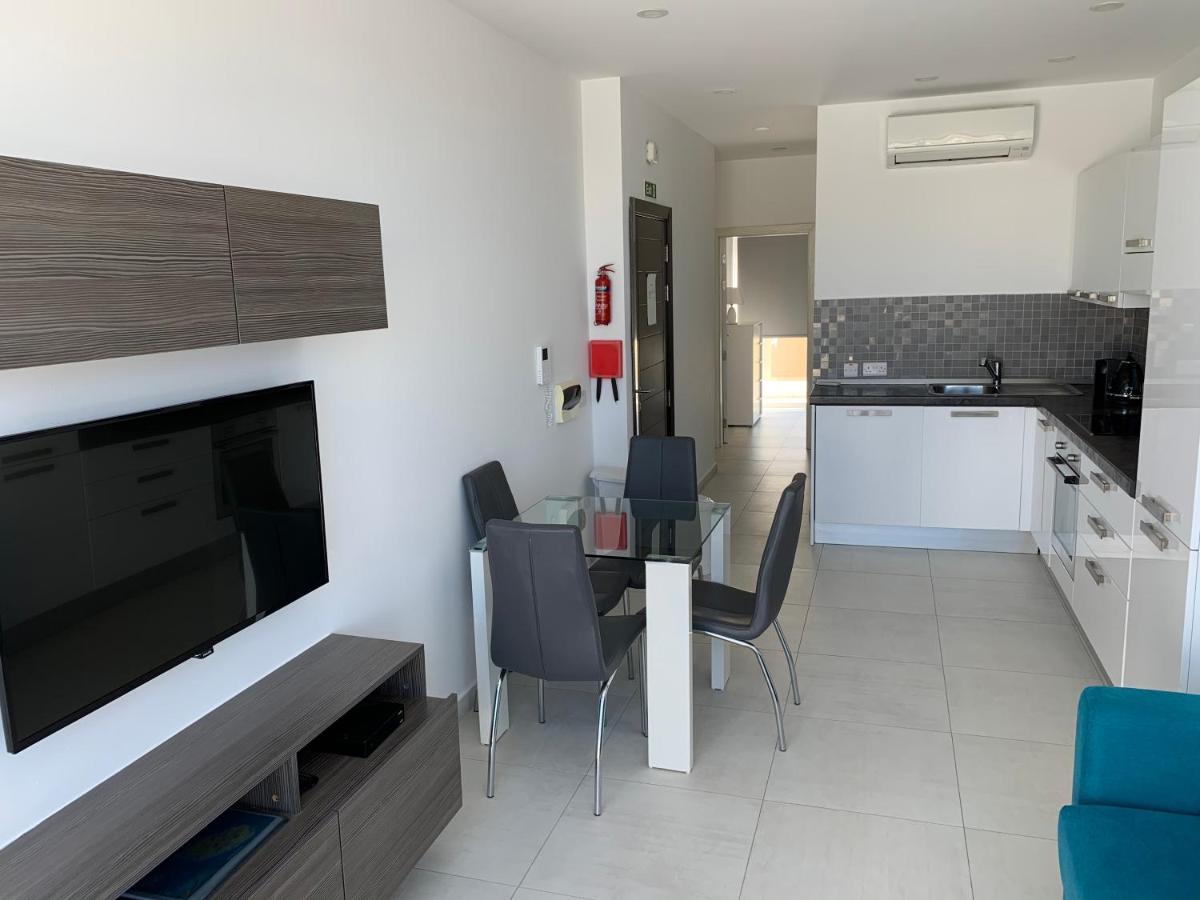 Sea View Penthouse Mellieha Bay公寓 外观 照片